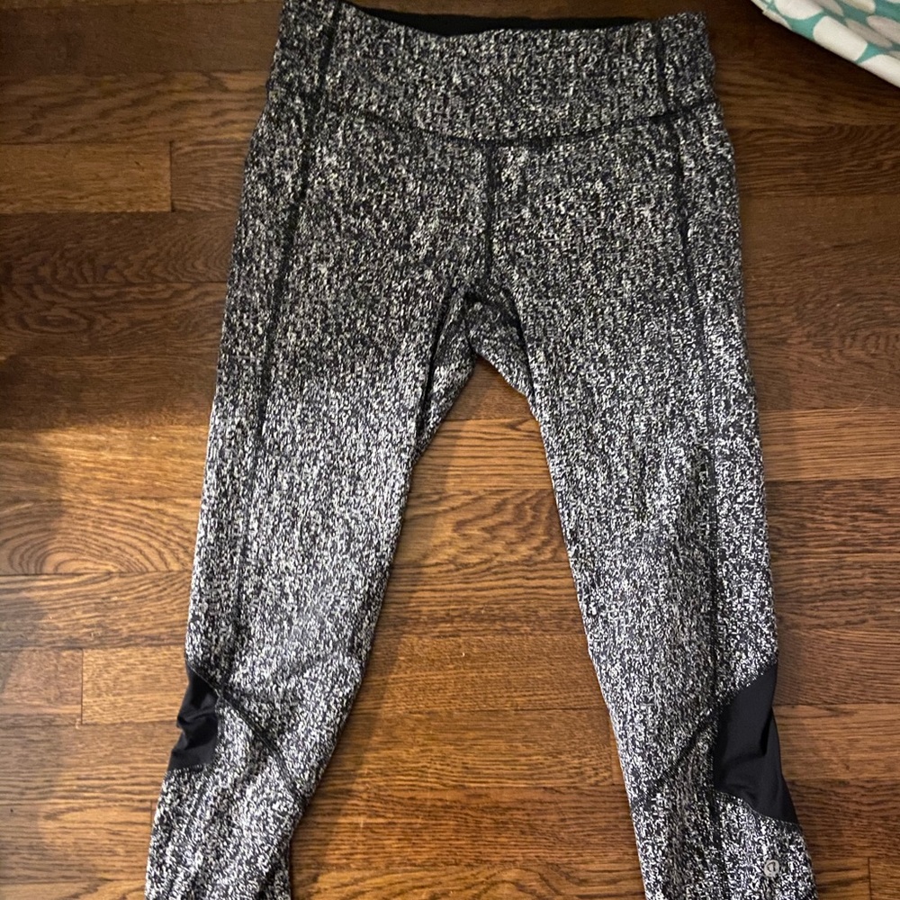 Lululemon cropped leggings